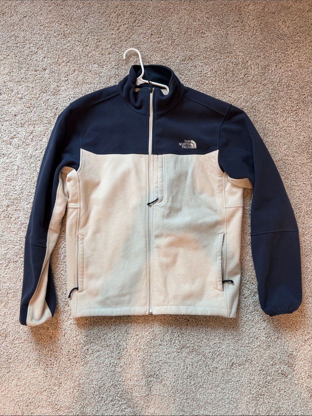 The North Face Men’s Navy and Cream Lightweight Fleece Jacket